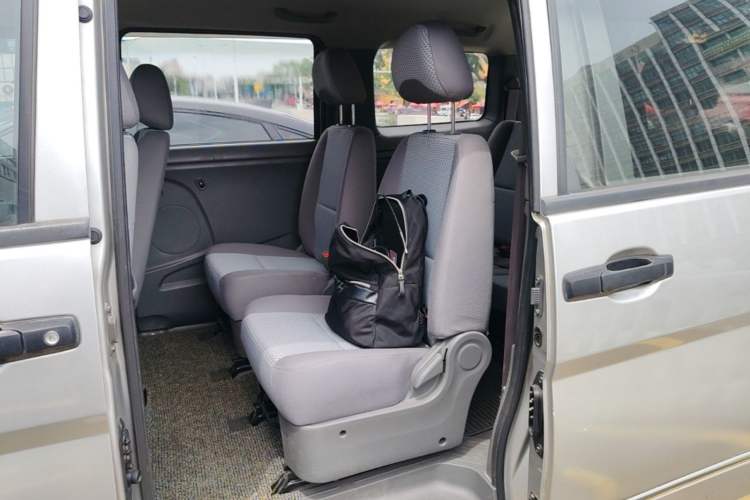 Used Dongfeng Shuaike 2013 Facelift 1.5L Manual Comfort 7-Seater China V Standard Left Rear Seat