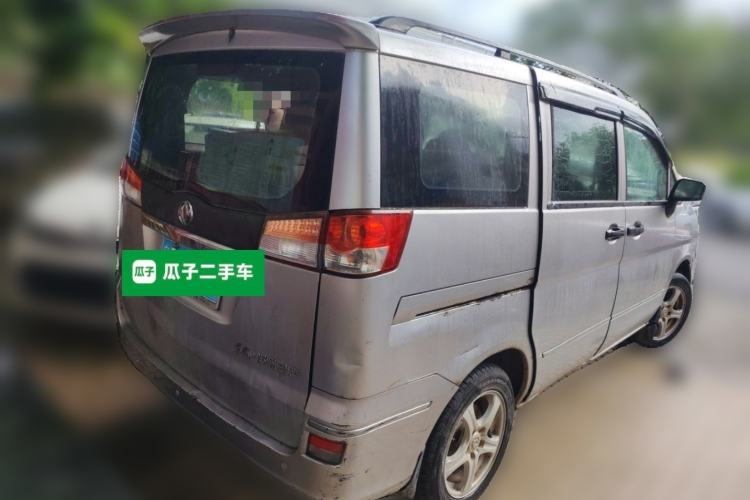 Used Dongfeng Shuaike 2013 Revised Version 1.5L Manual Comfort Trim 7 Seats China IV Standard Rear Right 45 Deg