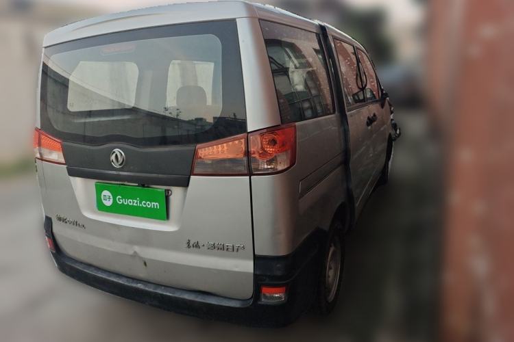 Used Dongfeng Shuaike 2013 Revised Version 1.5L Manual Standard Trim 5 Seats China IV Standard Rear Right 45 Deg