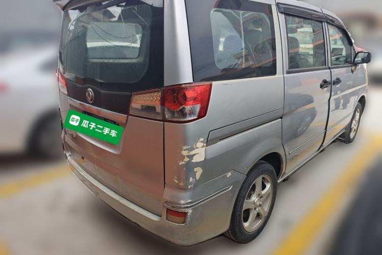 Used Dongfeng Shuaike 2013 Revised Version 1.5L Manual Comfort Trim 7 Seats China IV Standard Rear Right 45 Deg