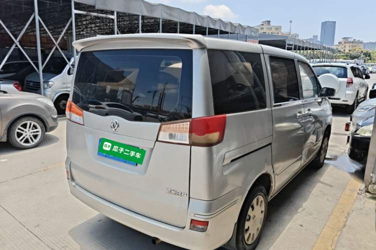 Used Dongfeng Shuaike 2013 Revised Version 1.5L Manual Standard Edition 7 Seats China V Emission Standard Rear Right 45 Deg