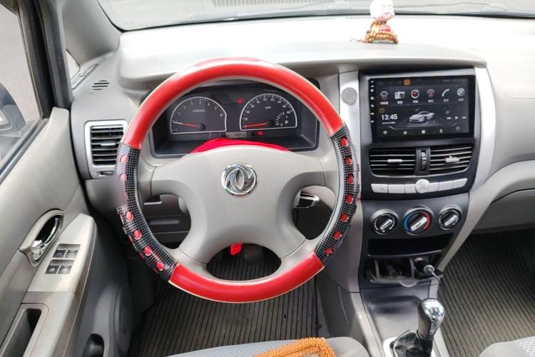 Used Dongfeng Shuaike 2013 Facelift 1.5L Manual Comfort 7-Seater China V Standard Steering Wheel
