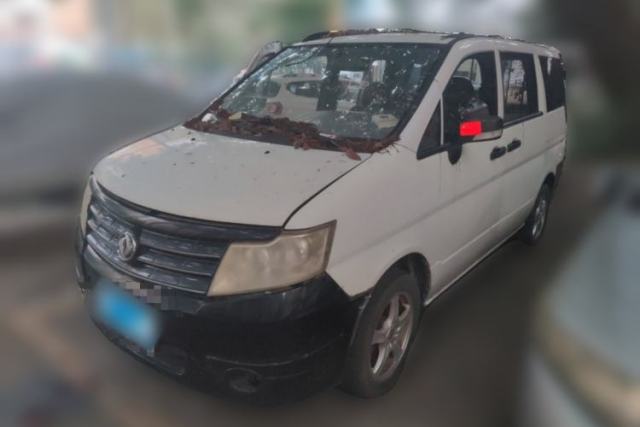 Used Dongfeng Shuaike 2013 Revised Version 1.5L Manual Standard Edition 7 Seats China IV Standard