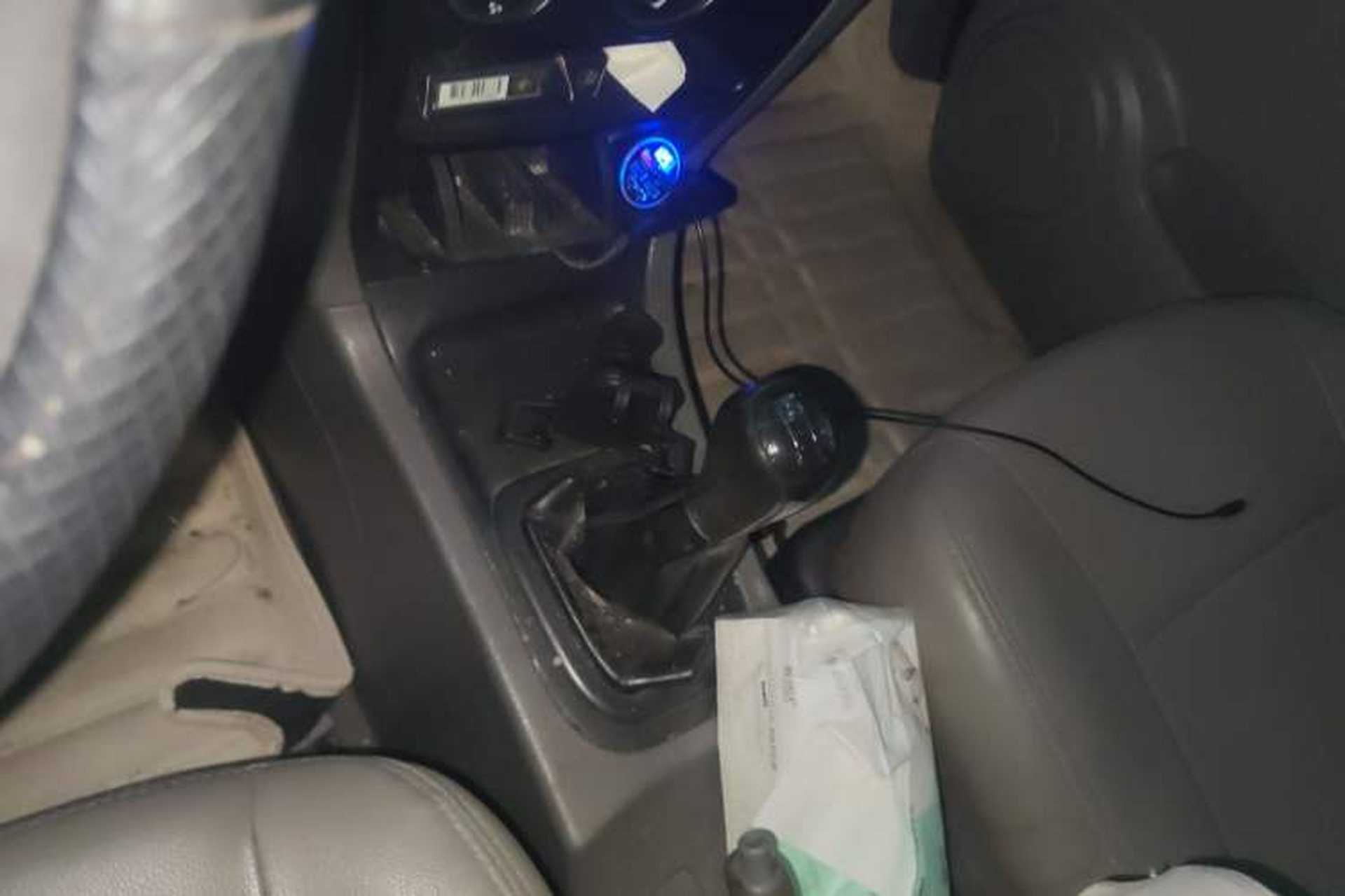 Used Dongfeng Shuaike 2013 Revised Version 1.5L Manual Standard Edition 7 Seats China IV Standard Gear Lever