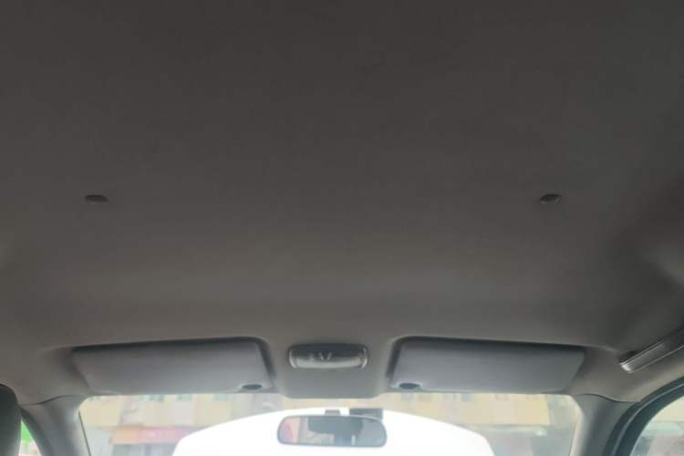 Used Dongfeng Shuaike 2013 Facelift 1.5L Manual Comfort 7-Seater China V Standard Headliner