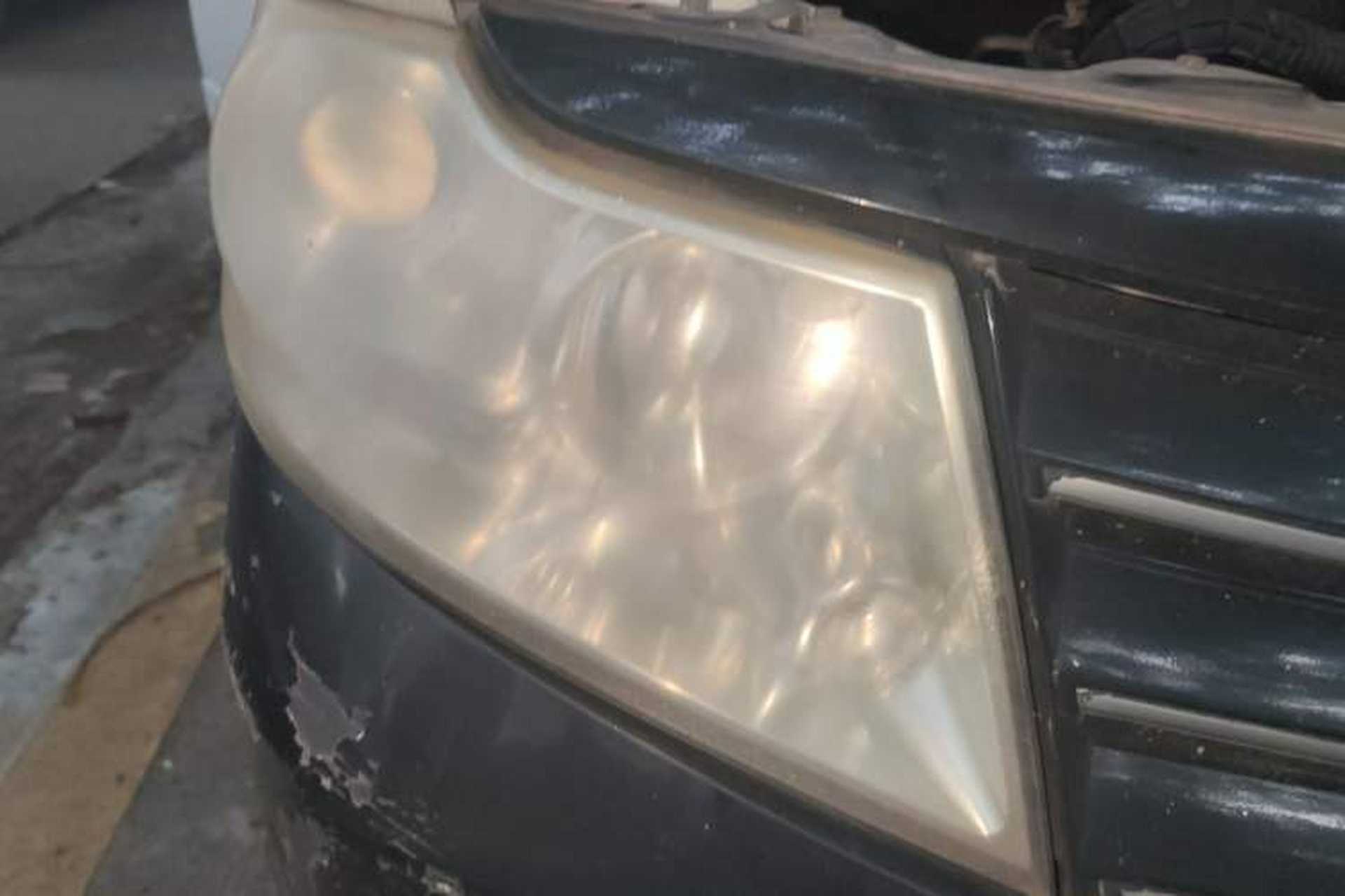 Used Dongfeng Shuaike 2013 Revised Version 1.5L Manual Standard Edition 7 Seats China IV Standard Right Front Headlight
