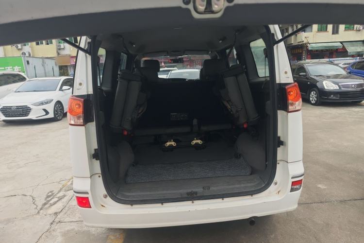 Used Dongfeng Shuaike 2013 Facelift 1.5L Manual Comfort 7-Seater China V Standard Trunk