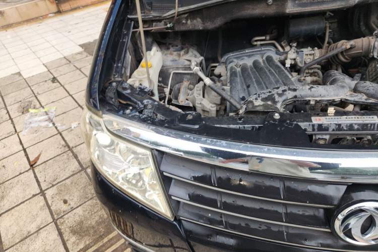 Used Dongfeng Shuaike 2014 1.6L Manual Comfort 7-Seater China IV Standard Engine Bay Right