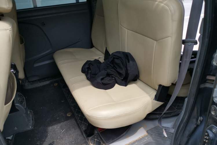 Used Dongfeng Shuaike 2014 1.6L Manual Comfort 7-Seater China IV Standard Left Rear Seat