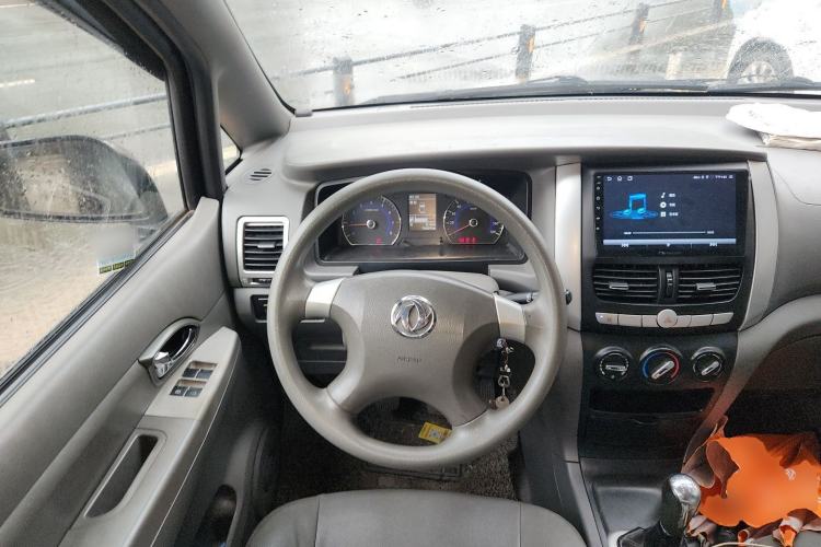 Used Dongfeng Shuaike 2014 1.6L Manual Comfort 7-Seater China IV Standard Steering Wheel