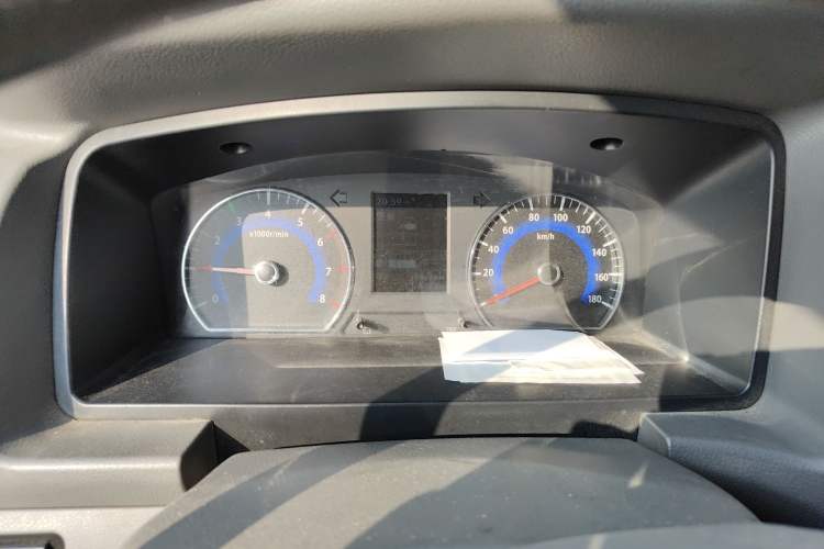 Used Dongfeng Shuaike 2014 1.6L Manual Comfort 7-Seater China IV Standard Instrument Cluster