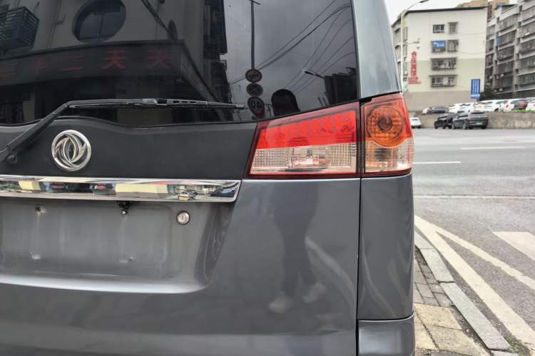 Used Dongfeng Shuaike 2014 1.6L Manual Comfort 7-Seater China IV Standard Exterior 3