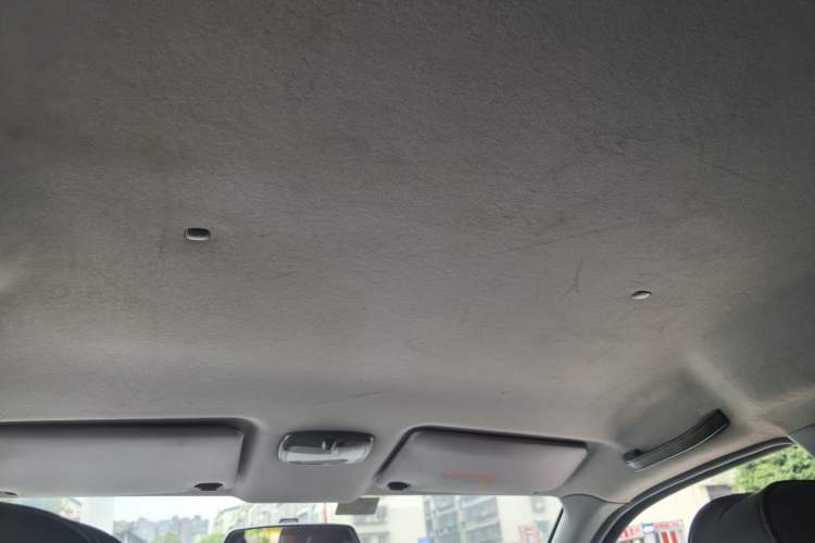 Used Dongfeng Shuaike 2014 1.6L Manual Comfort 7-Seater China IV Standard Headliner