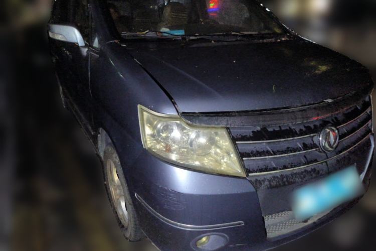 Used Dongfeng Shuaike 2014 1.6L Manual Luxury 7-Seater China V Standard Front Right 45 Deg