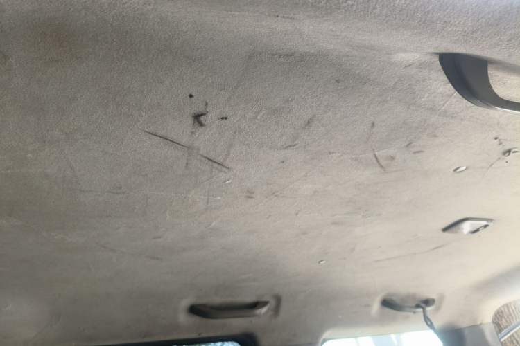 Used Dongfeng Shuaike 2014 1.6L Manual Comfort 7-Seater China IV Standard Headliner