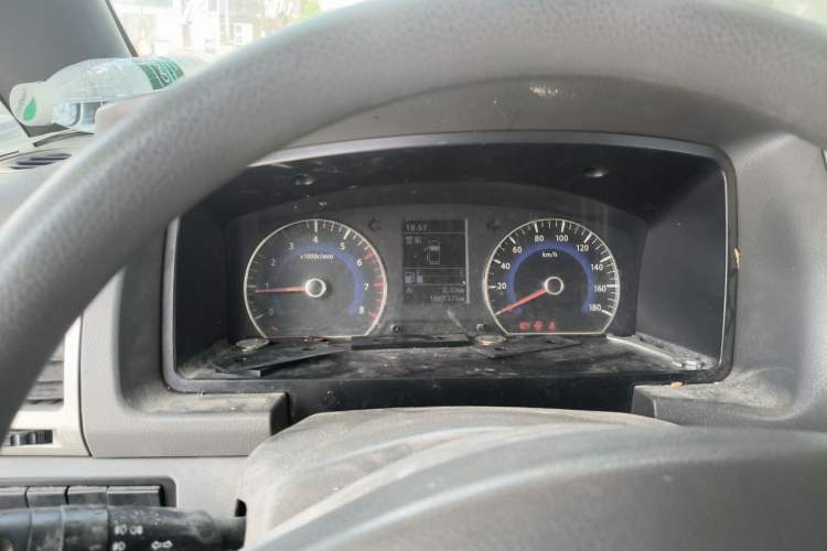 Used Dongfeng Shuaike 2014 1.6L Manual Comfort 7-Seater China IV Standard Instrument Cluster