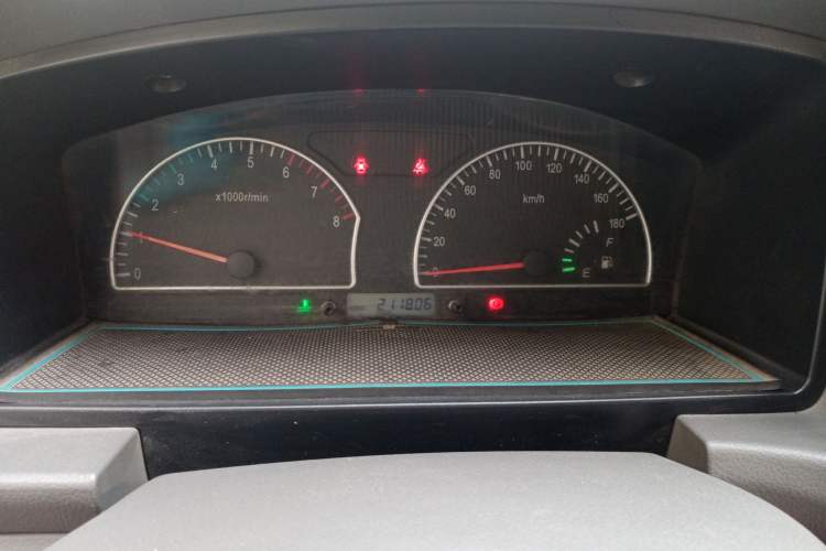 Used Dongfeng Shuaike 2014 1.5L Manual Standard 5-Seater China V Emission Standard Instrument Cluster
