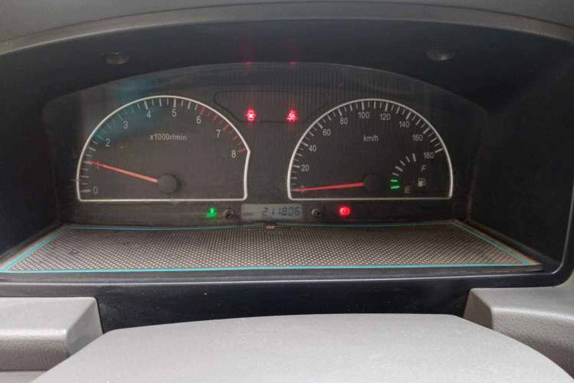 Used Dongfeng Shuaike 2014 1.5L Manual Standard 5-Seater China V Emission Standard Instrument Cluster