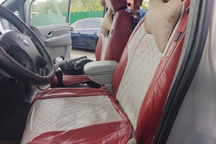 Used Dongfeng Shuaike 2014 1.5L Manual Standard Model 7-Seater China IV Left Front Seat