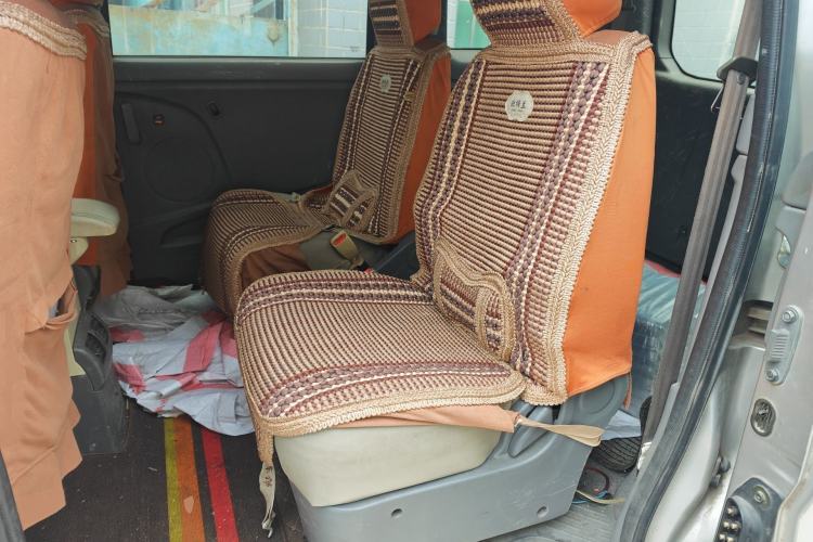 Used Dongfeng Shuaike 2014 1.5L Manual Standard Model 7-Seater China IV Left Rear Seat