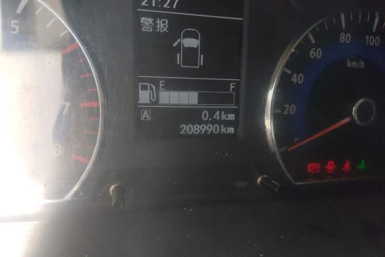 Used Dongfeng Shuaike 2014 1.6L Manual Comfort 7-Seater China IV Standard Odometer Close Up