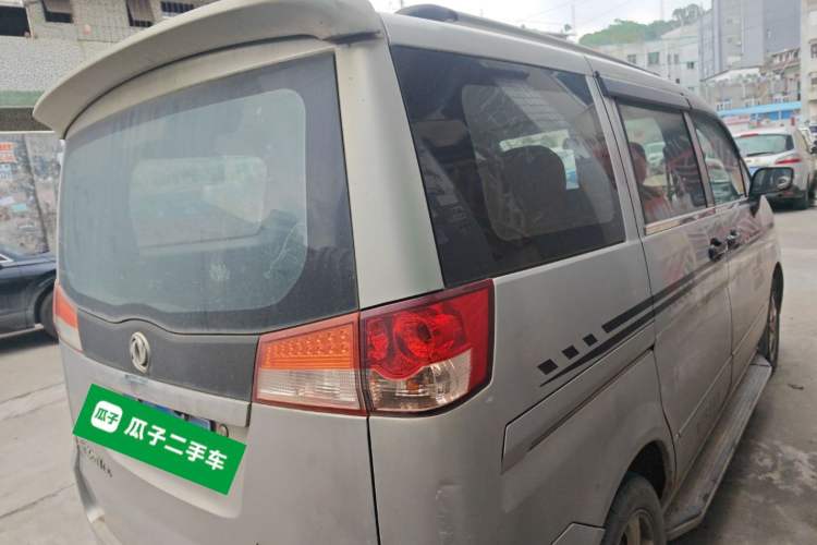 Used Dongfeng Shuaike 2014 1.5L Manual Standard Model 7-Seater China IV Rear Right 45 Deg