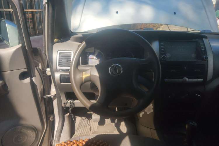 Used Dongfeng Shuaike 2014 1.6L Manual Comfort 7-Seater China IV Standard Steering Wheel