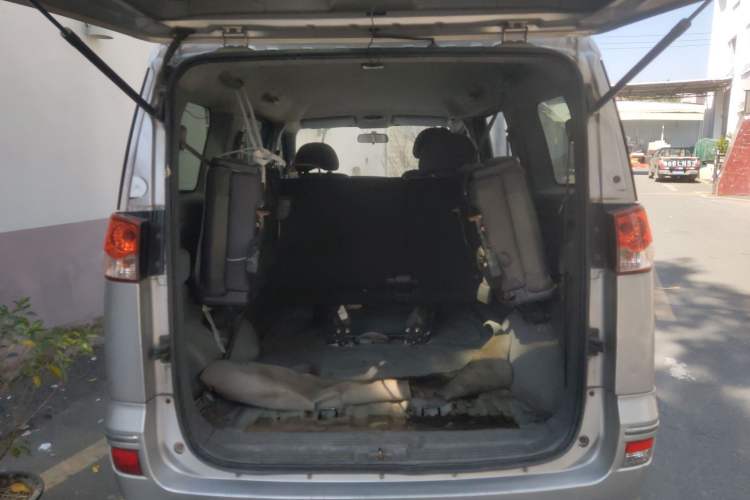 Used Dongfeng Shuaike 2014 1.6L Manual Comfort 7-Seater China IV Standard Trunk