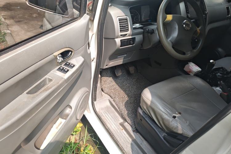 Used Dongfeng Shuaike 2014 1.6L Manual Luxury 7-Seater China IV Standard Driver Seat