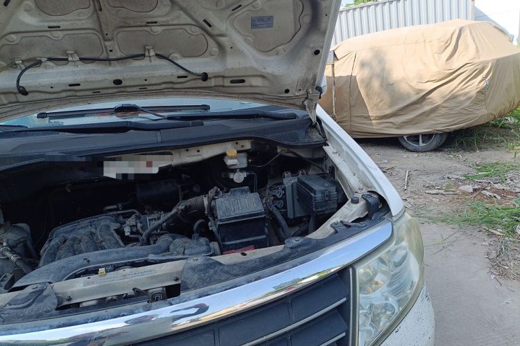 Used Dongfeng Shuaike 2014 1.6L Manual Luxury 7-Seater China V Standard Engine Bay Left