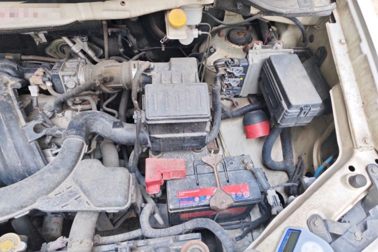 Used Dongfeng Shuaike 2014 1.6L Manual Comfort 7-Seater China V Standard Engine Bay Left