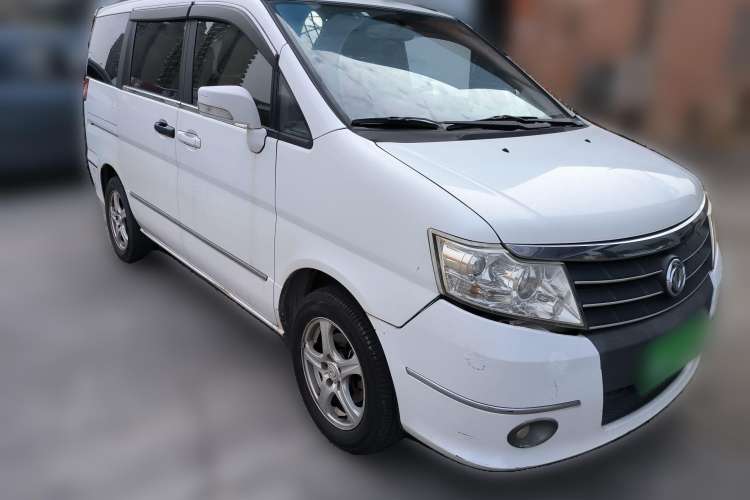 Used Dongfeng Shuaike 2014 1.6L Manual Comfort 7-Seater China IV Standard Front Right 45 Deg