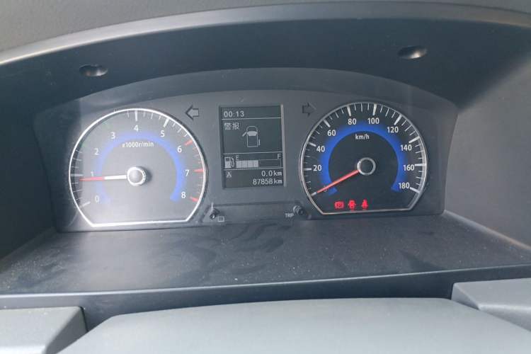 Used Dongfeng Shuaike 2014 1.6L Manual Luxury 7-Seater China V Standard Instrument Cluster