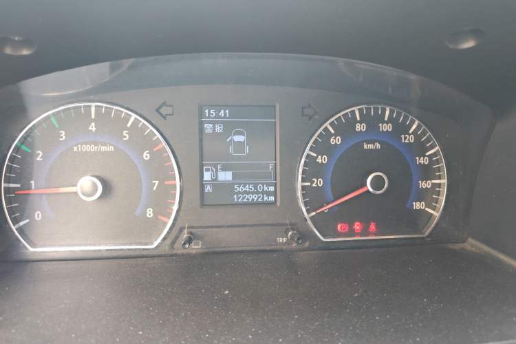 Used Dongfeng Shuaike 2014 1.6L Manual Comfort 7-Seater China V Standard Instrument Cluster