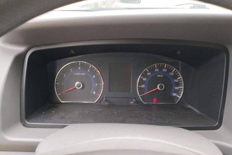 Used Dongfeng Shuaike 2014 1.6L Manual Comfort 7-Seater China IV Standard Instrument Cluster
