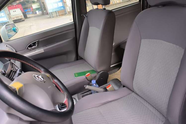 Used Dongfeng Shuaike 2014 1.6L Manual Comfort 7-Seater China IV Standard Left Front Seat