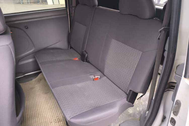Used Dongfeng Shuaike 2014 1.6L Manual Comfort 7-Seater China IV Standard Left Rear Seat