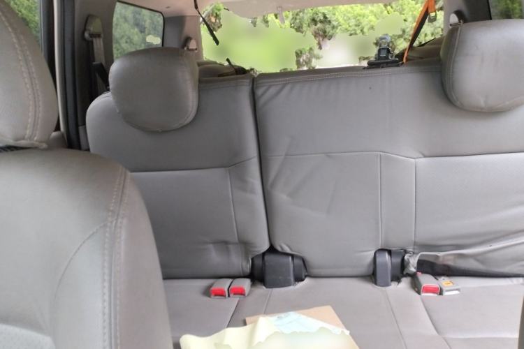 Used Dongfeng Shuaike 2014 1.6L Manual Comfort 7-Seater China IV Standard Left Rear Seat