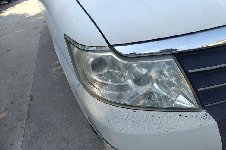 Used Dongfeng Shuaike 2014 1.6L Manual Luxury 7-Seater China V Standard Right Front Headlight