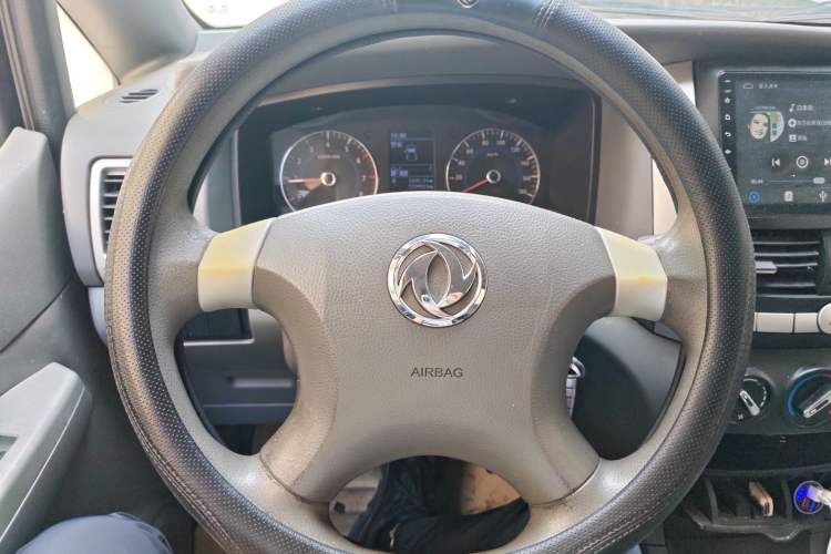 Used Dongfeng Shuaike 2014 1.6L Manual Comfort 7-Seater China V Standard Steering Wheel