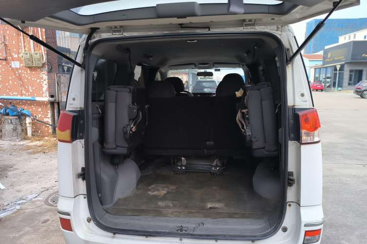 Used Dongfeng Shuaike 2014 1.6L Manual Comfort 7-Seater China IV Standard Trunk
