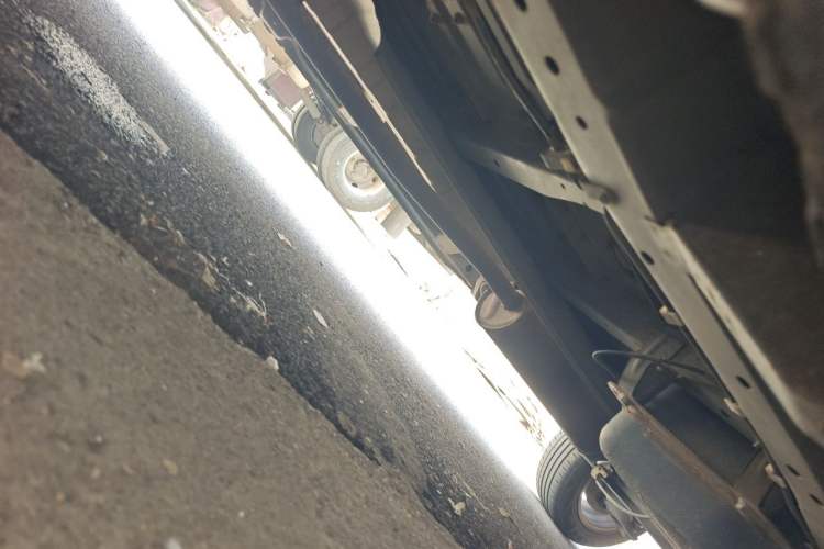 Used Dongfeng Shuaike 2016 1.5L Manual Comfort Model Chassis Front Left