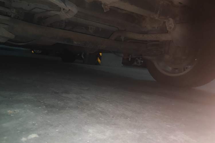 Used Dongfeng Shuaike 2016 1.5L Manual Comfort Model Chassis Rear Left