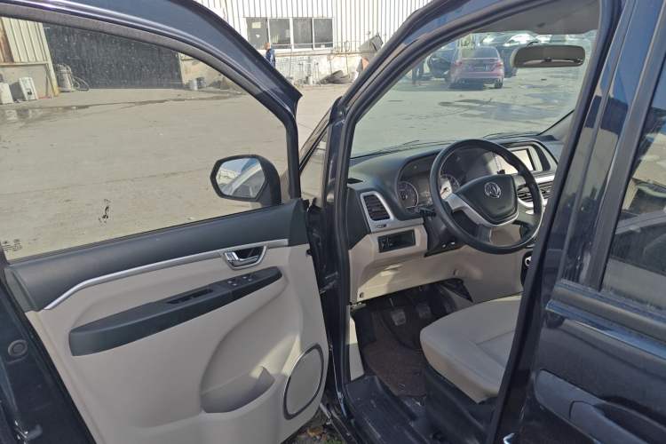 Used Dongfeng Shuaike 2016 1.5L Manual Luxury Model Driver Seat