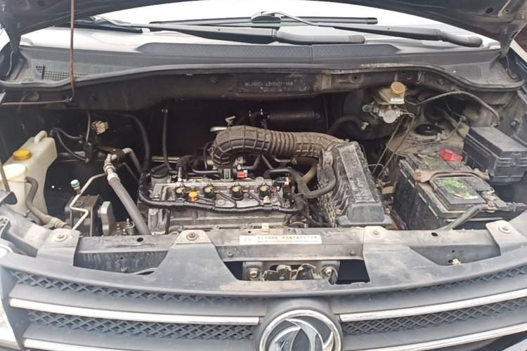 Used Dongfeng Shuaike 2016 1.5L Manual Comfort Model Engine Bay