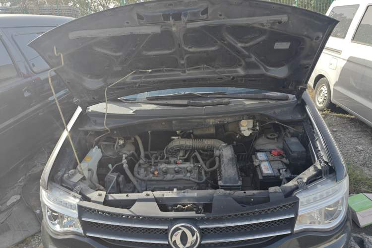 Used Dongfeng Shuaike 2016 1.5L Manual Luxury Model Engine Bay