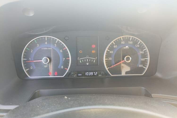 Used Dongfeng Shuaike 2016 1.5L Manual Comfort Model Instrument Cluster