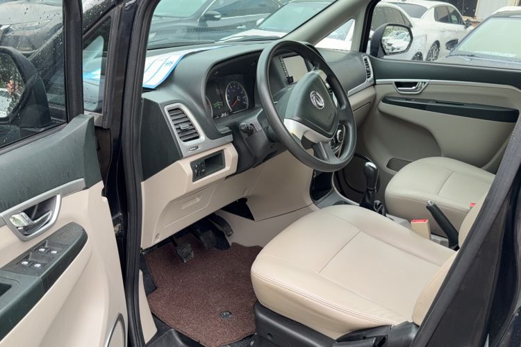Used Dongfeng Shuaike 2016 1.5L Manual Luxury Model Interior 2