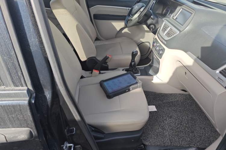 Used Dongfeng Shuaike 2016 1.5L Manual Luxury Model Right Front Seat