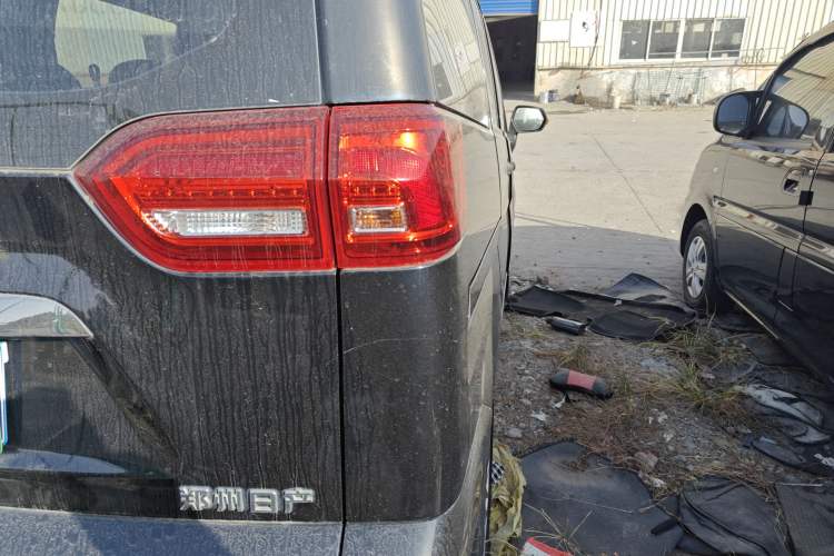 Used Dongfeng Shuaike 2016 1.5L Manual Luxury Model Right Rear Taillight